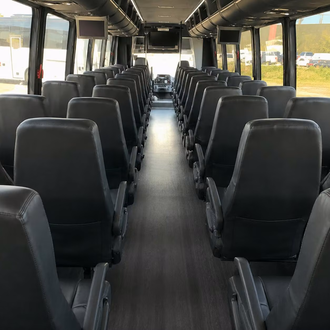 upland 25 passenger minibus rental